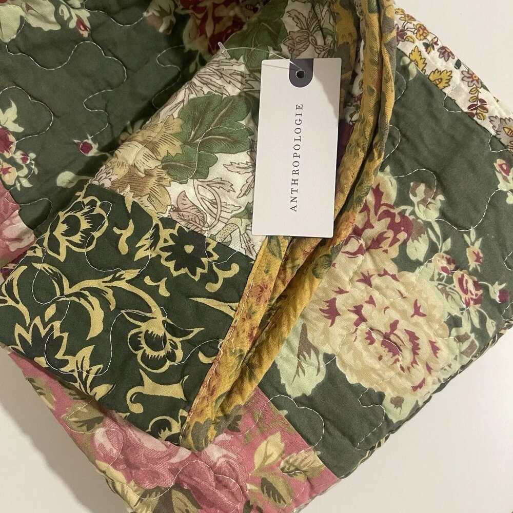 NEW Anthro Boho Floral Patchwork Throw Blanket Bedspread Quilt Bedding 50" x 60" - Picture 11 of 12